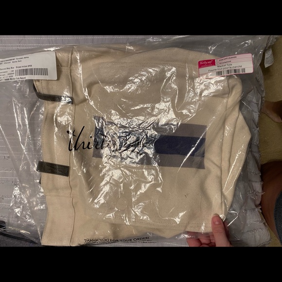 Thirty One Market Tote - Picture 3 of 4